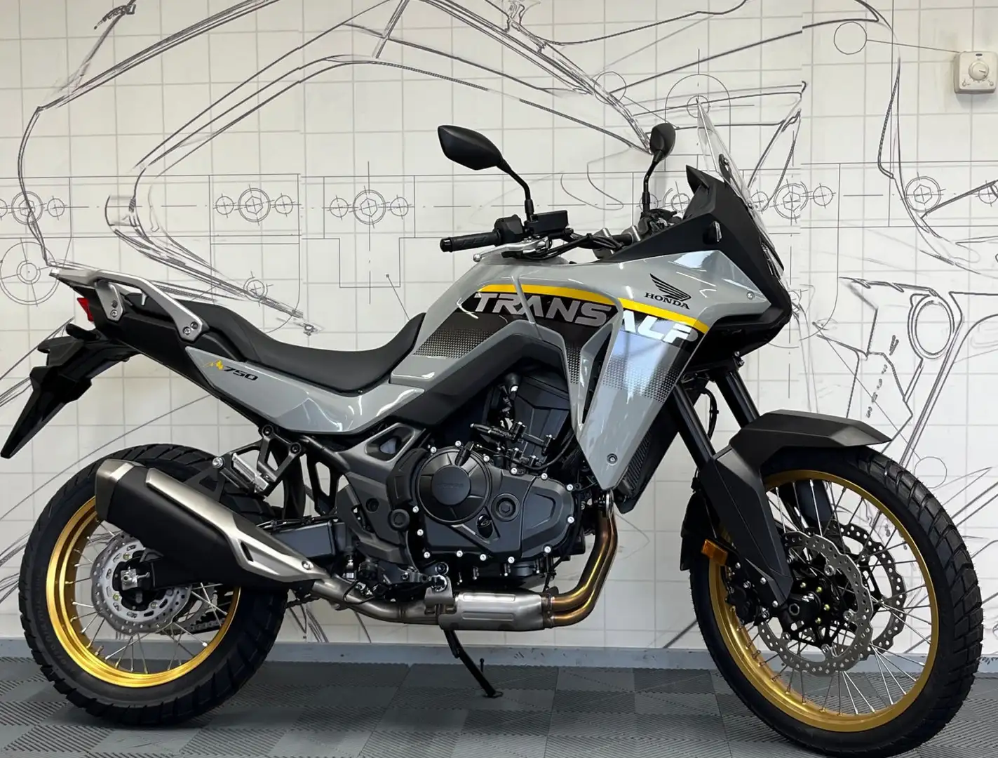 Honda XL 750 Transalp Szürke - 1