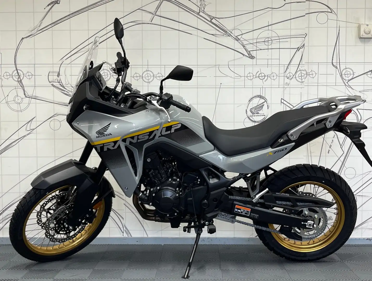 Honda XL 750 Transalp Szürke - 2