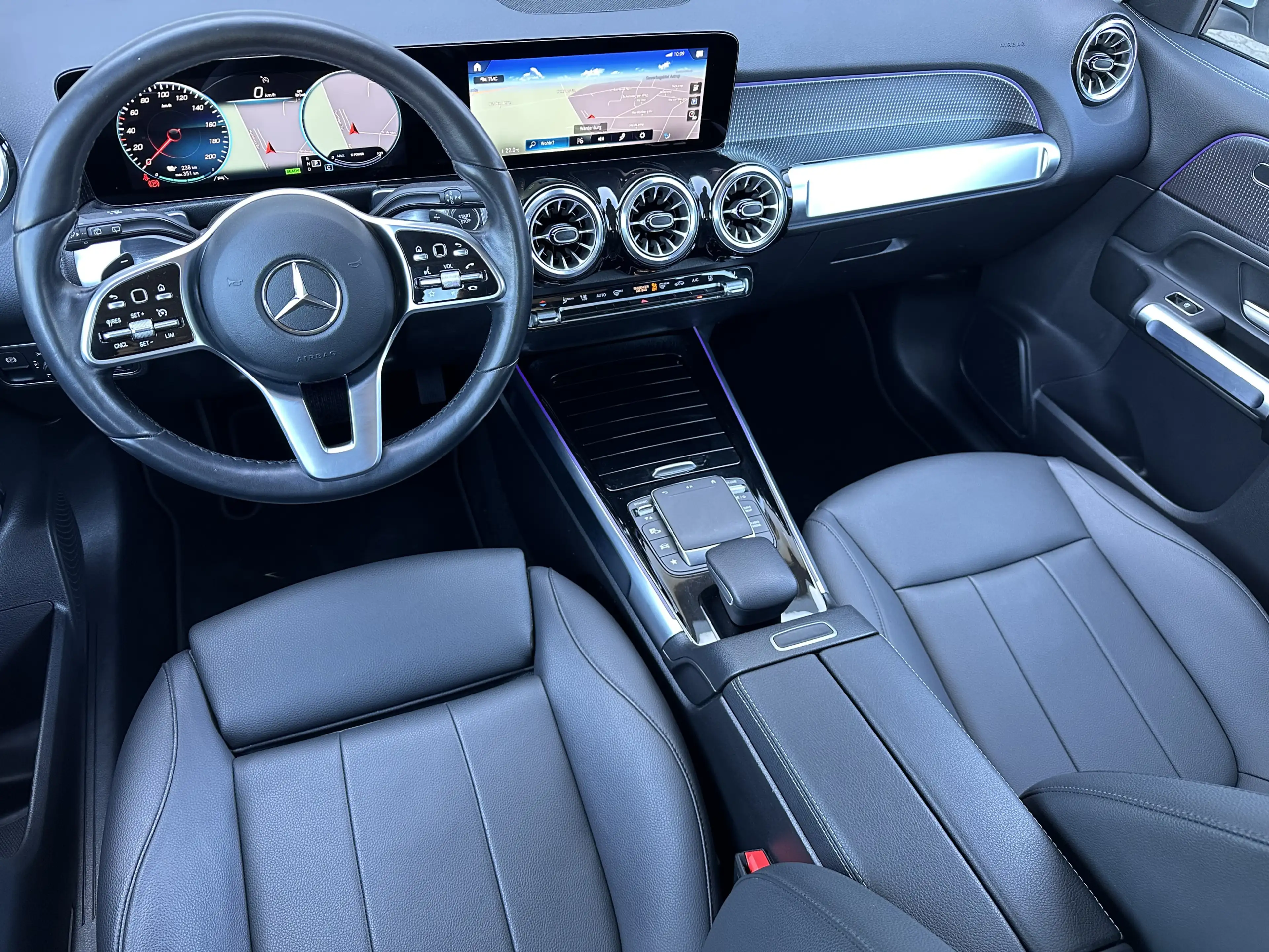 Mercedes-Benz EQB 300 Progressive 4Matic NAV+LED+KAMERA+TOTWINKEL — photo 12