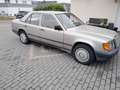 Mercedes-Benz Baureihe 124 124 - thumbnail 2