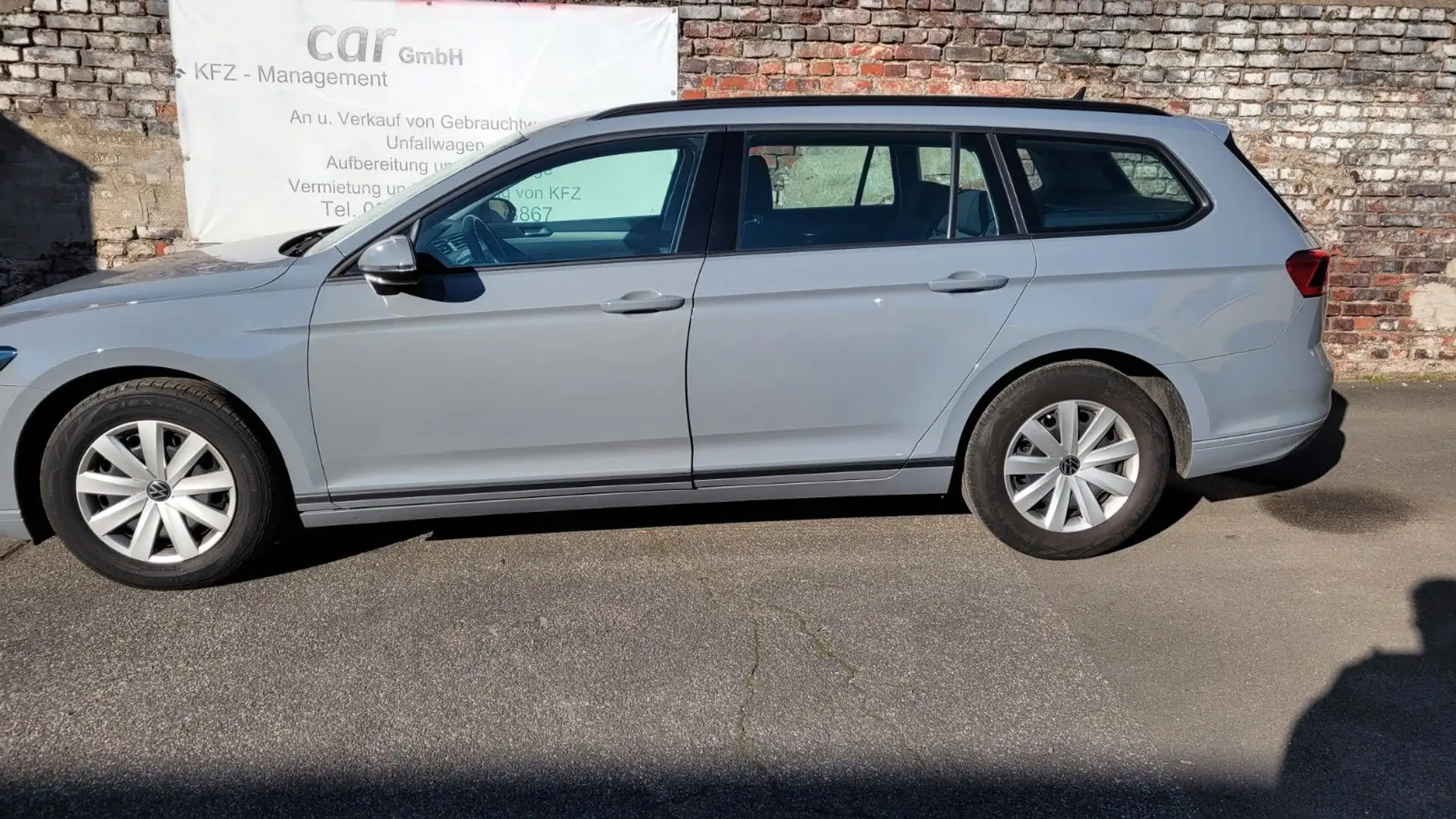 Volkswagen Passat Variant 2.0 TDI SCR DSG Navi Kamera LED Gris - 2