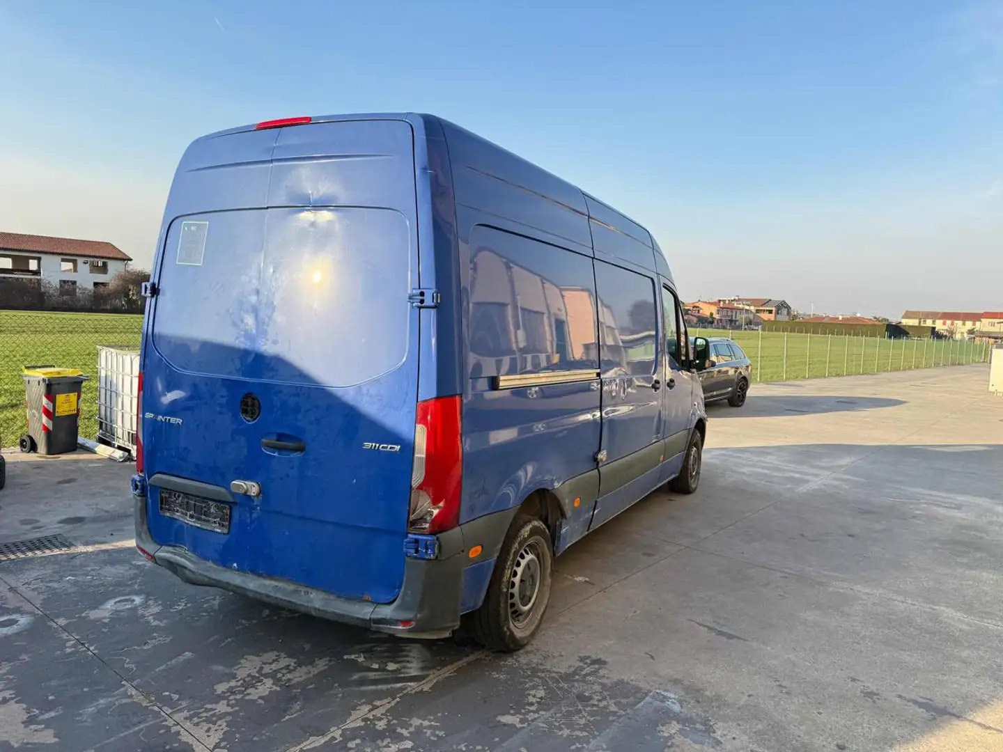 Mercedes-Benz Sprinter F39/33 311 CDI FWD TA Furgone Bleu - 2