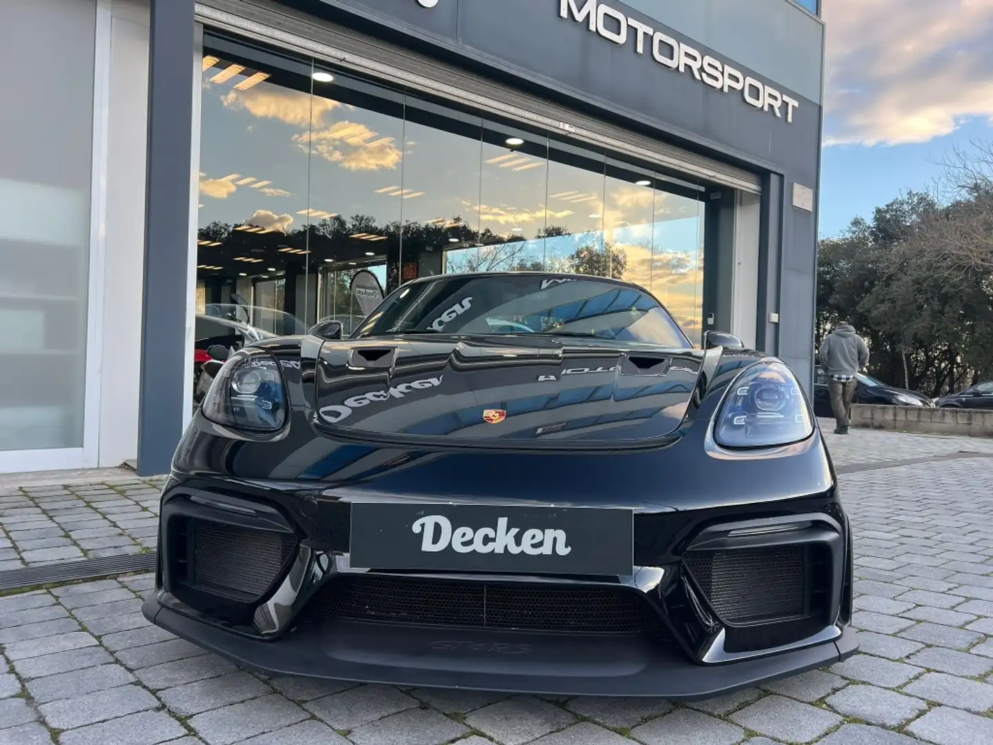 Porsche Cayman GT4 RS PDK Negro - 2