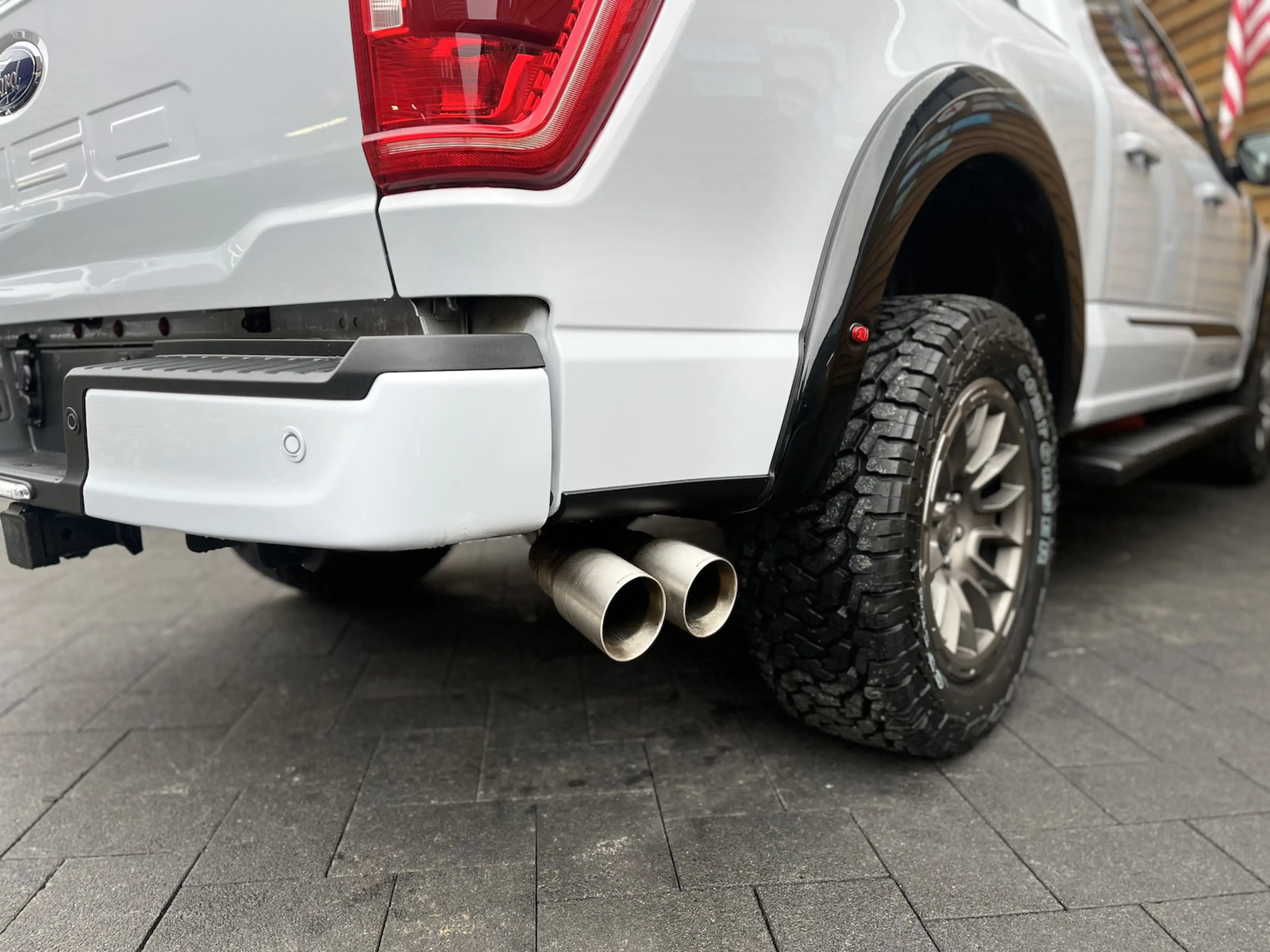 Ford F 150 5.0L ROUSH 4x4 Leder CarPlay AHK 360° — photo 9