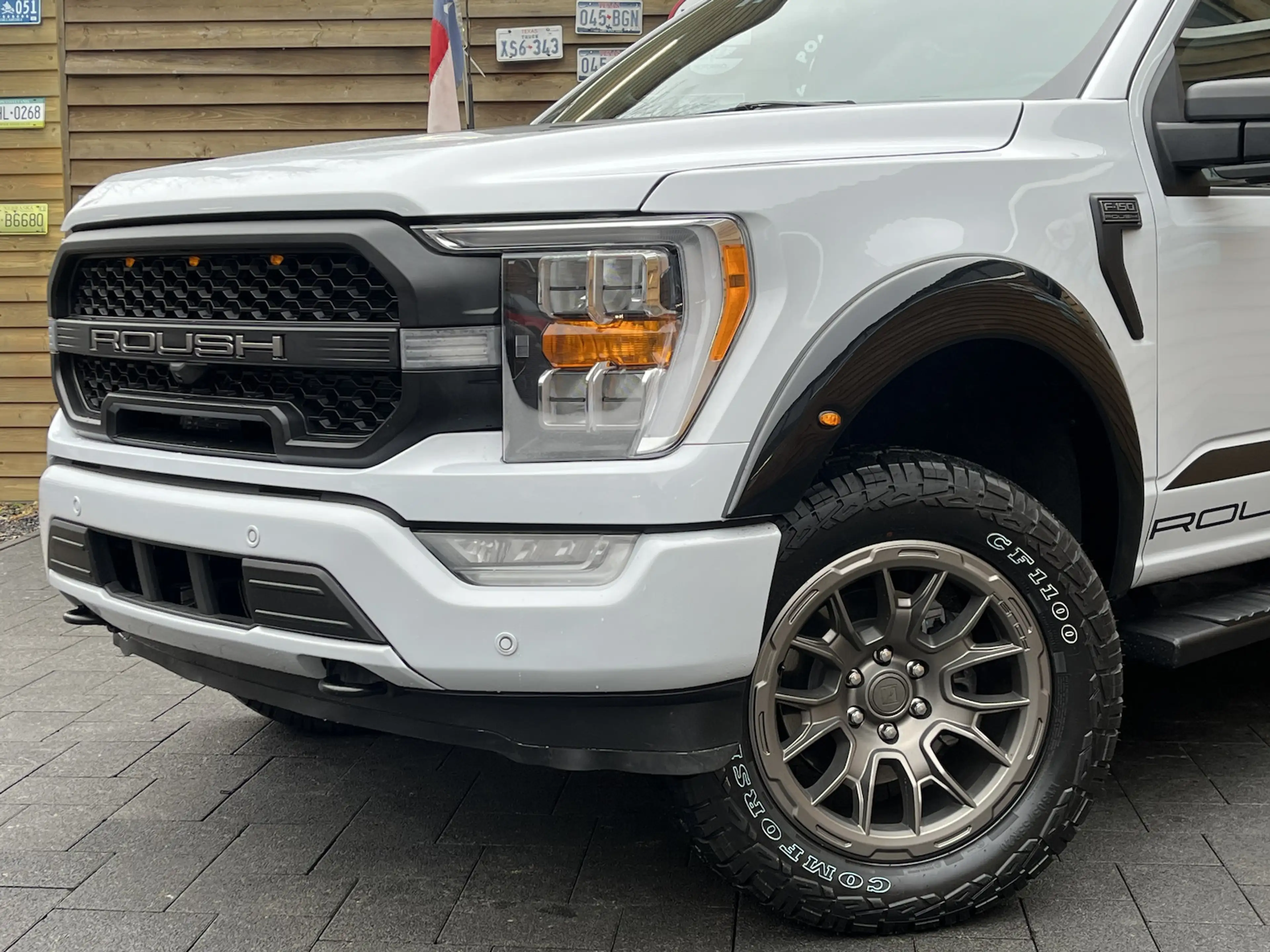 Ford F 150 5.0L ROUSH 4x4 Leder CarPlay AHK 360° — photo 5
