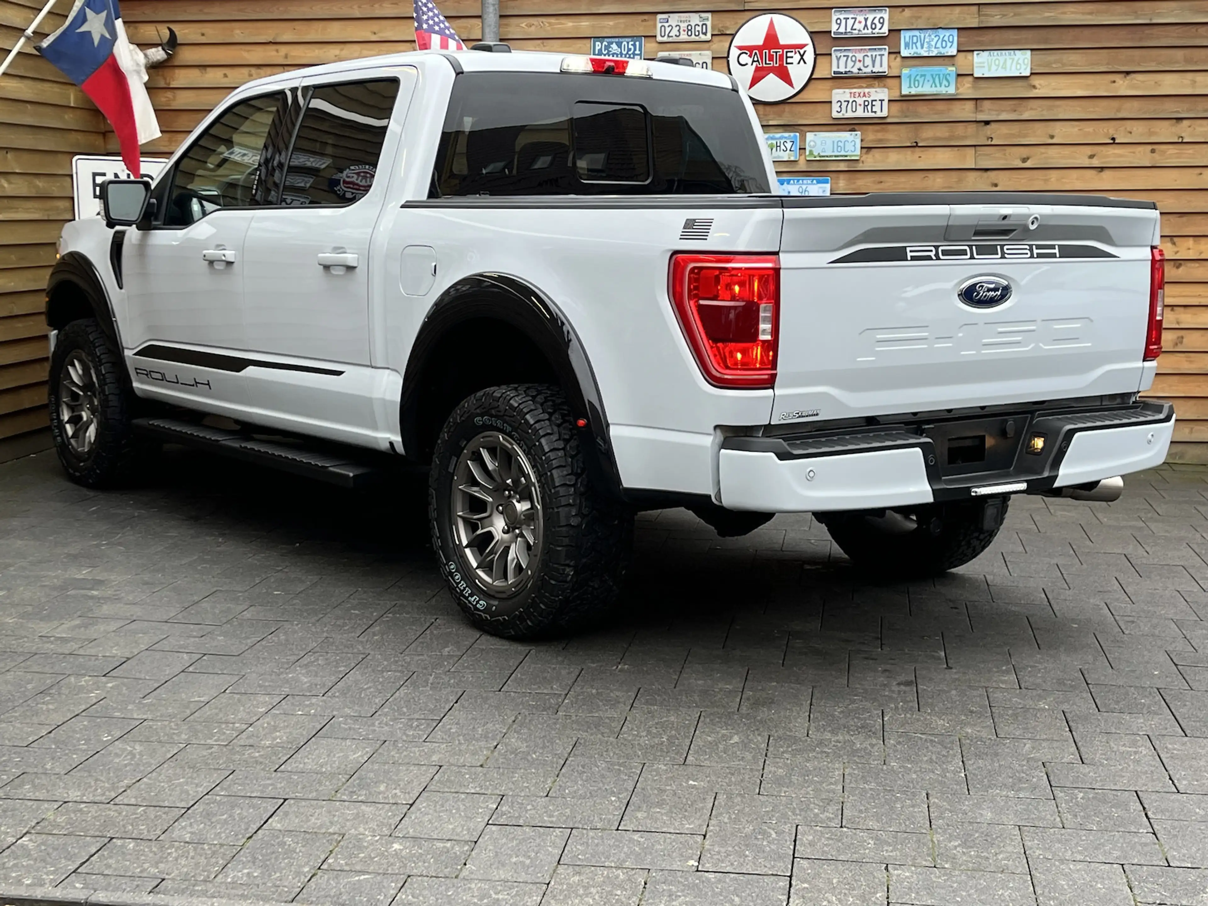 Ford F 150 5.0L ROUSH 4x4 Leder CarPlay AHK 360° — photo 11