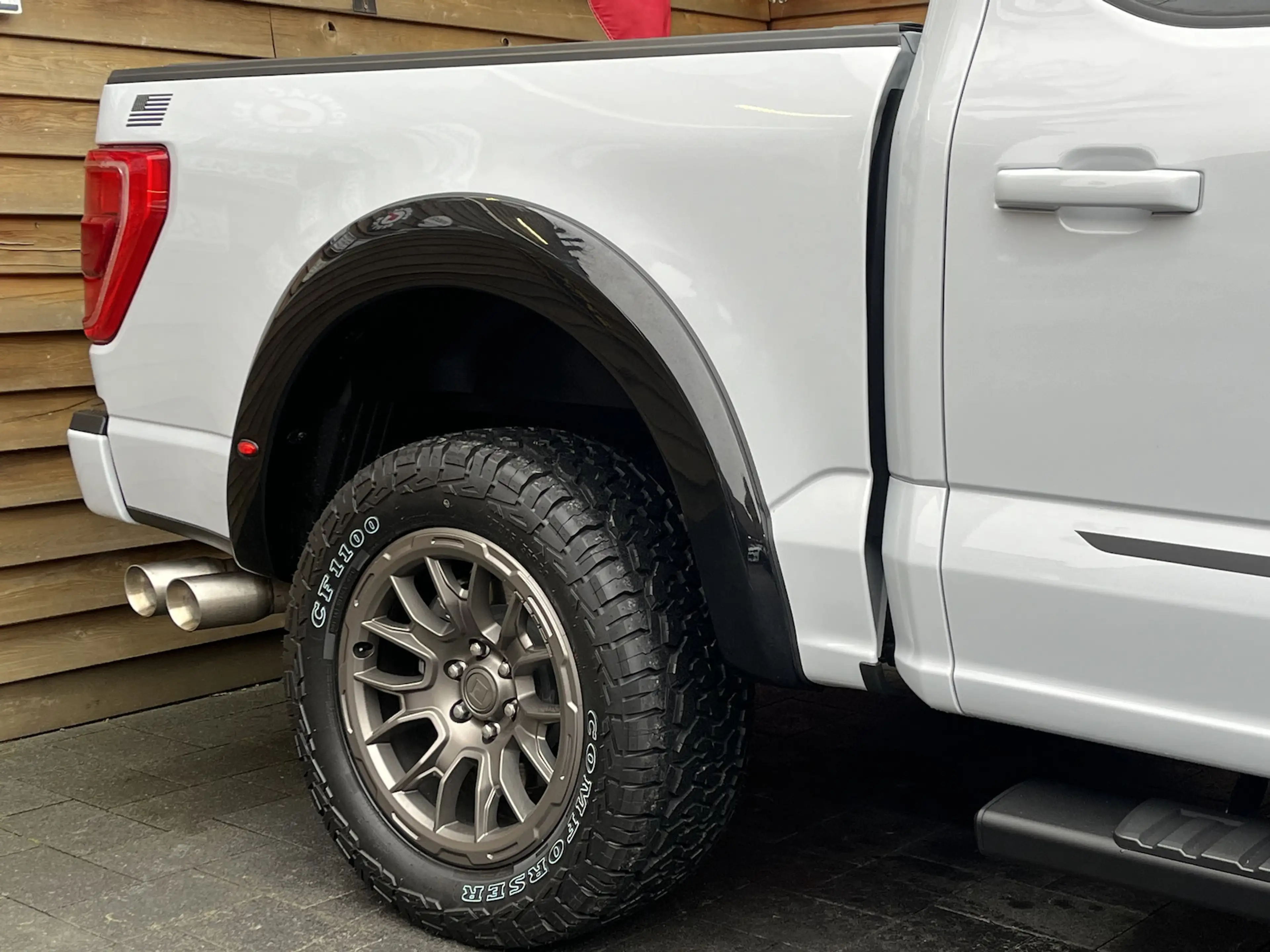 Ford F 150 5.0L ROUSH 4x4 Leder CarPlay AHK 360° — photo 10