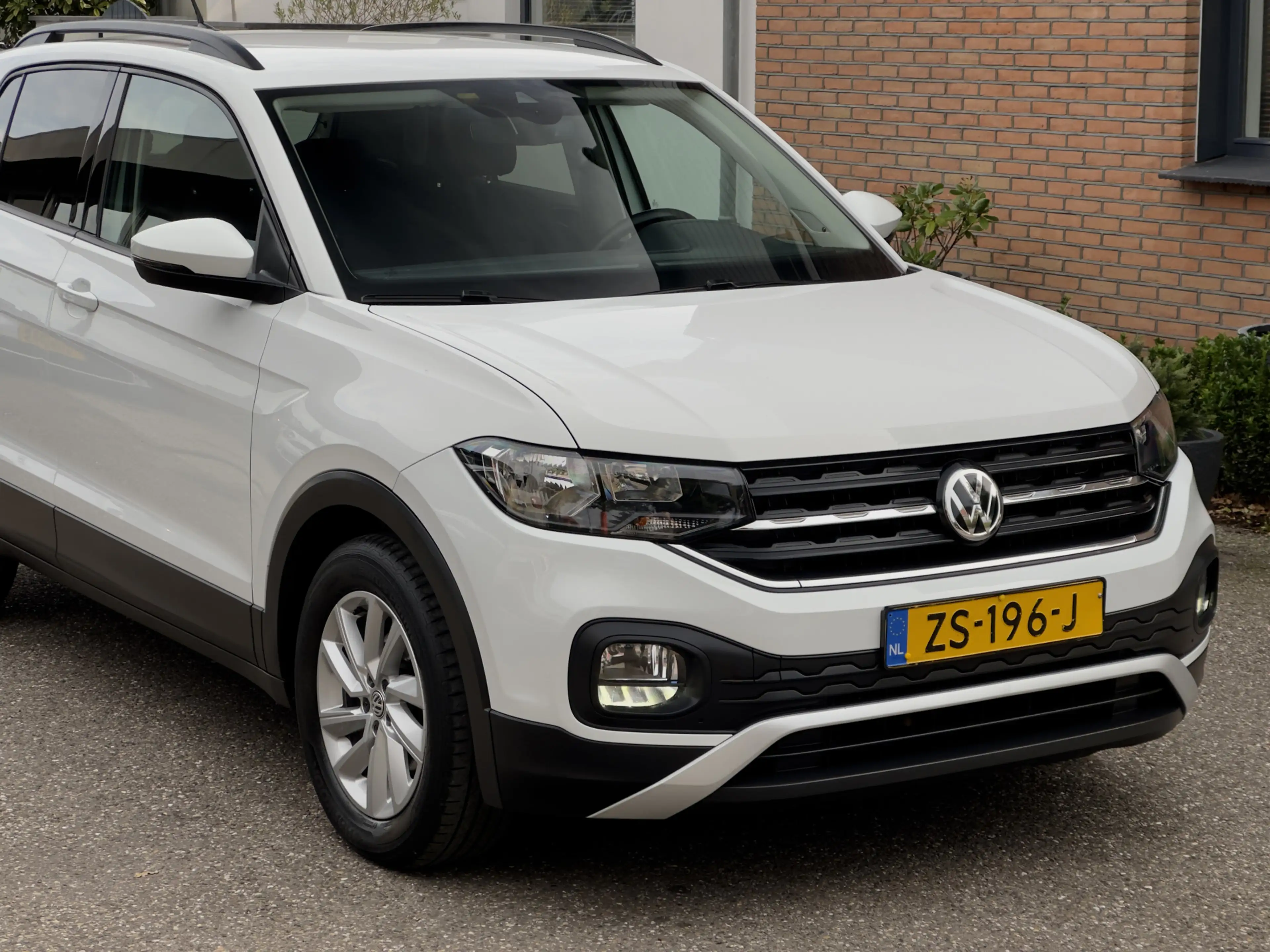 Volkswagen T-Cross 1.0 TSI LIFE NAVI APPLE-CARPLAY LED LMV PDC — photo 15