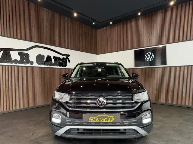 Volkswagen T-Cross view 2