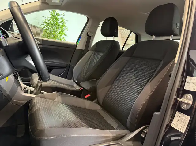 Volkswagen T-Cross view 8