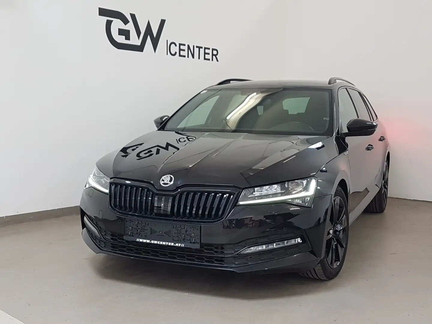 Skoda Superb Combi 2,0 TDI DSG Sportline All Black Matrix ACC Schwarz - 1
