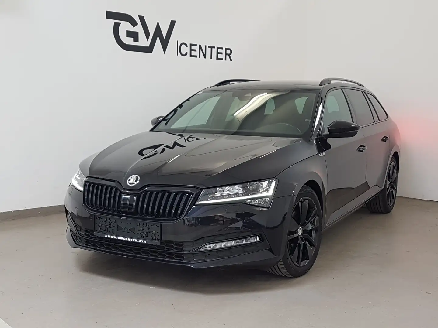 Skoda Superb Combi 2,0 TDI DSG Sportline All Black Matrix ACC Schwarz - 2