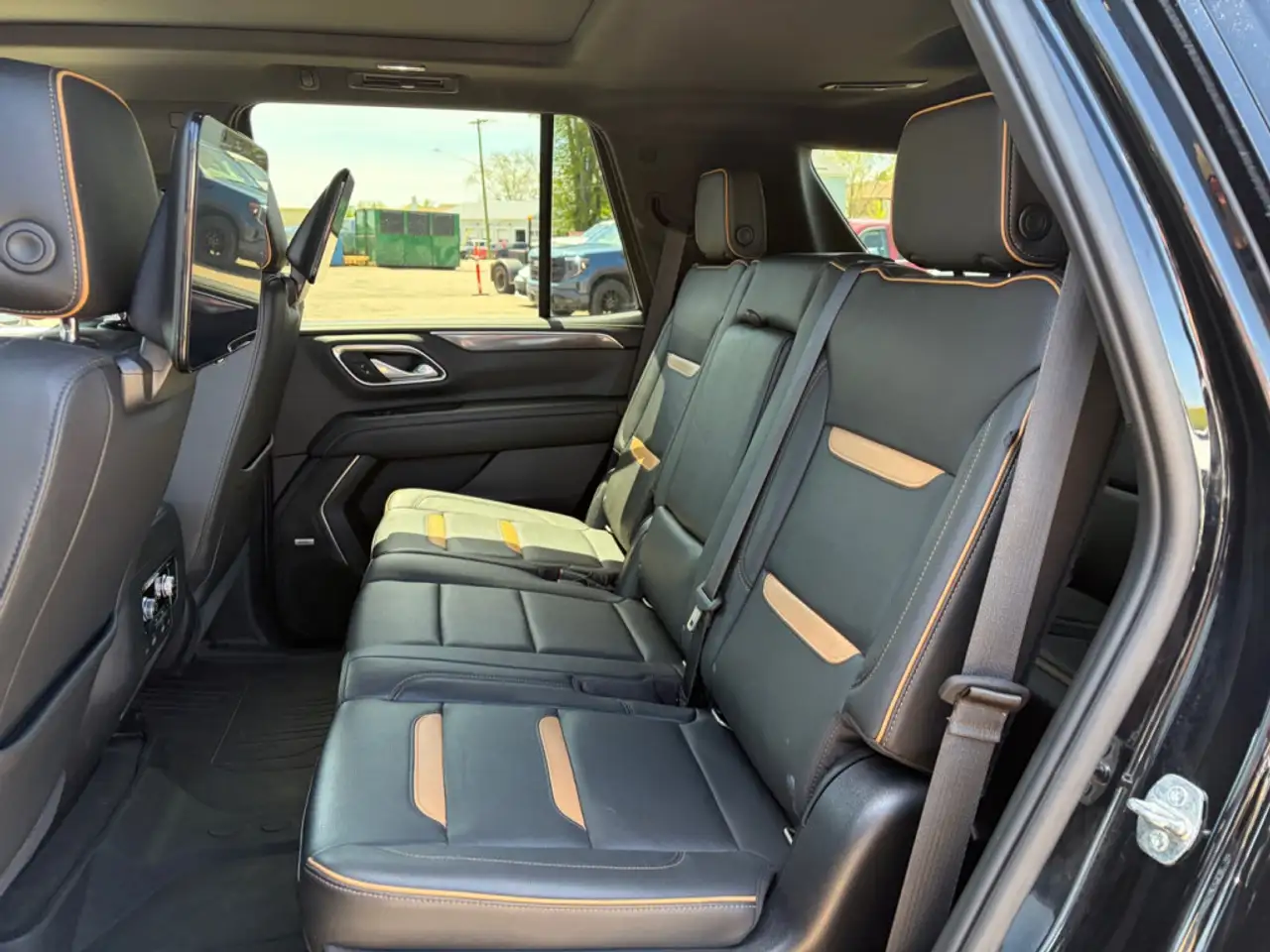GMC Yukon снимка GMC Yukon