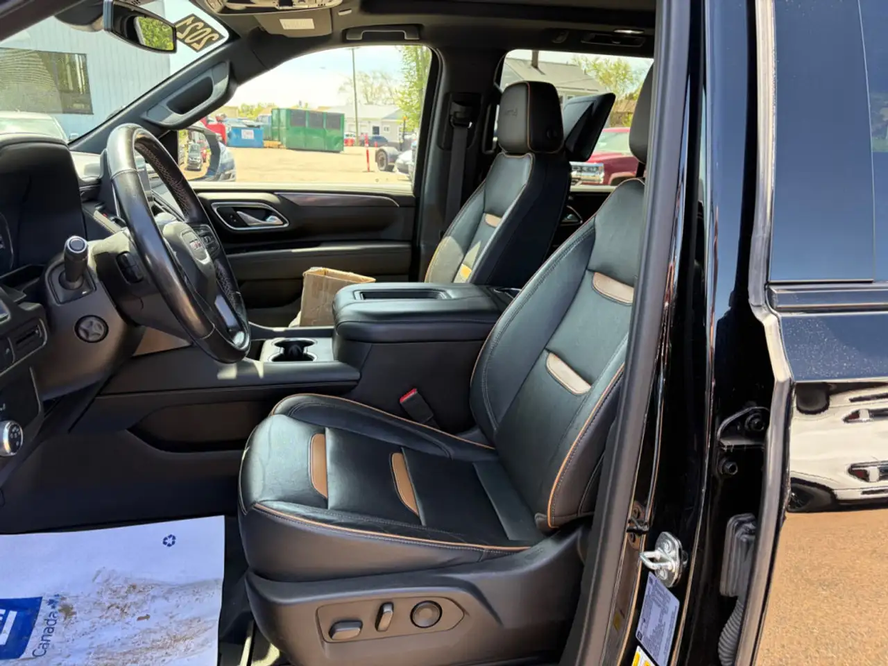 GMC Yukon снимка GMC Yukon