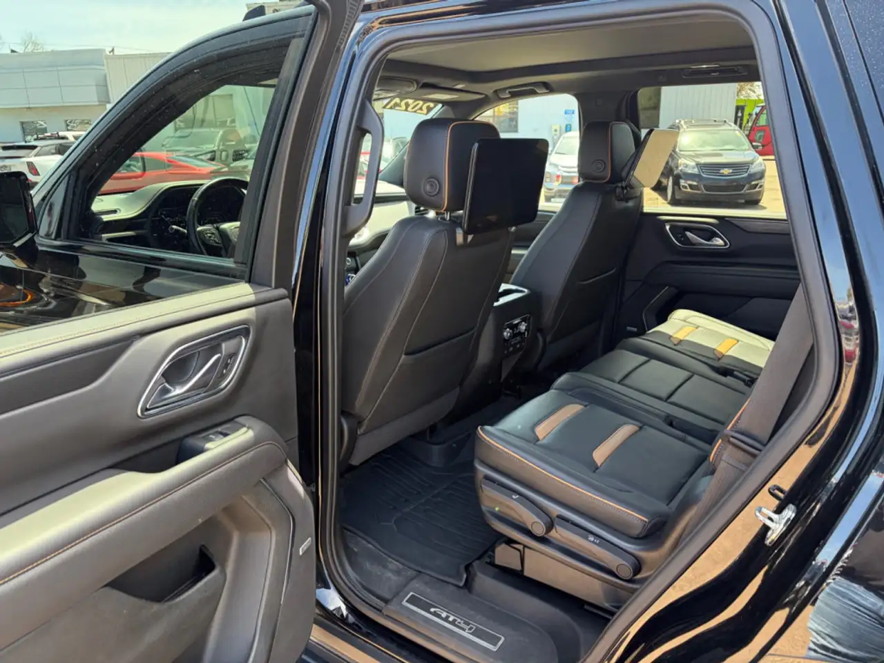 GMC Yukon снимка GMC Yukon