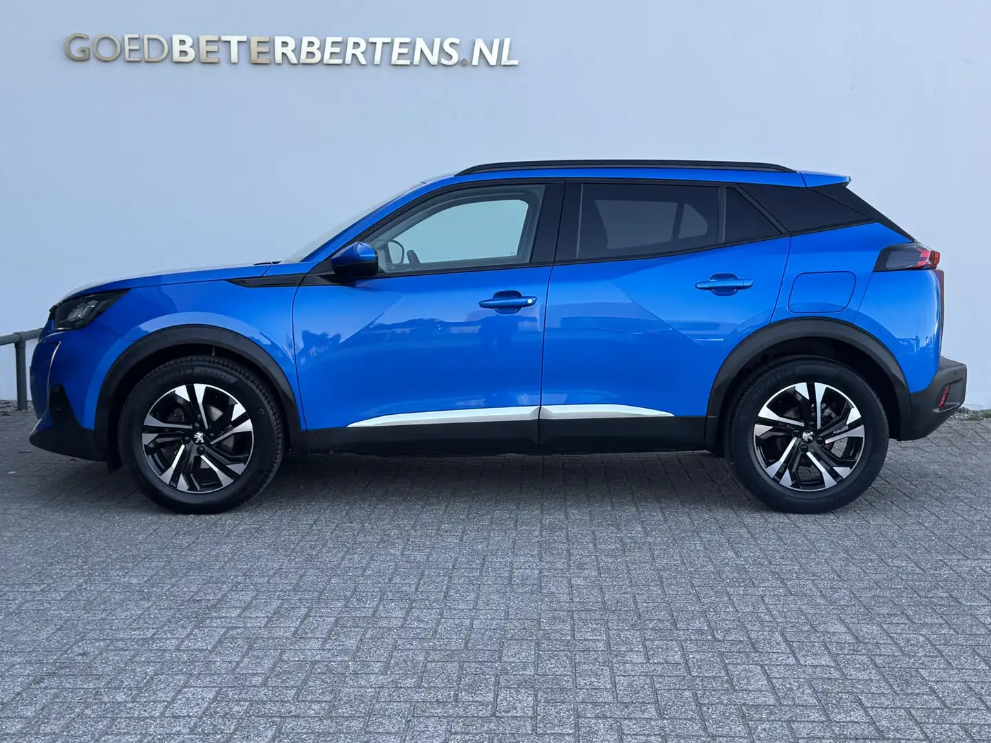 Peugeot 2008 1.2 PT 100 Allure | Prijs is rijklaar incl. garant Blauw - 2