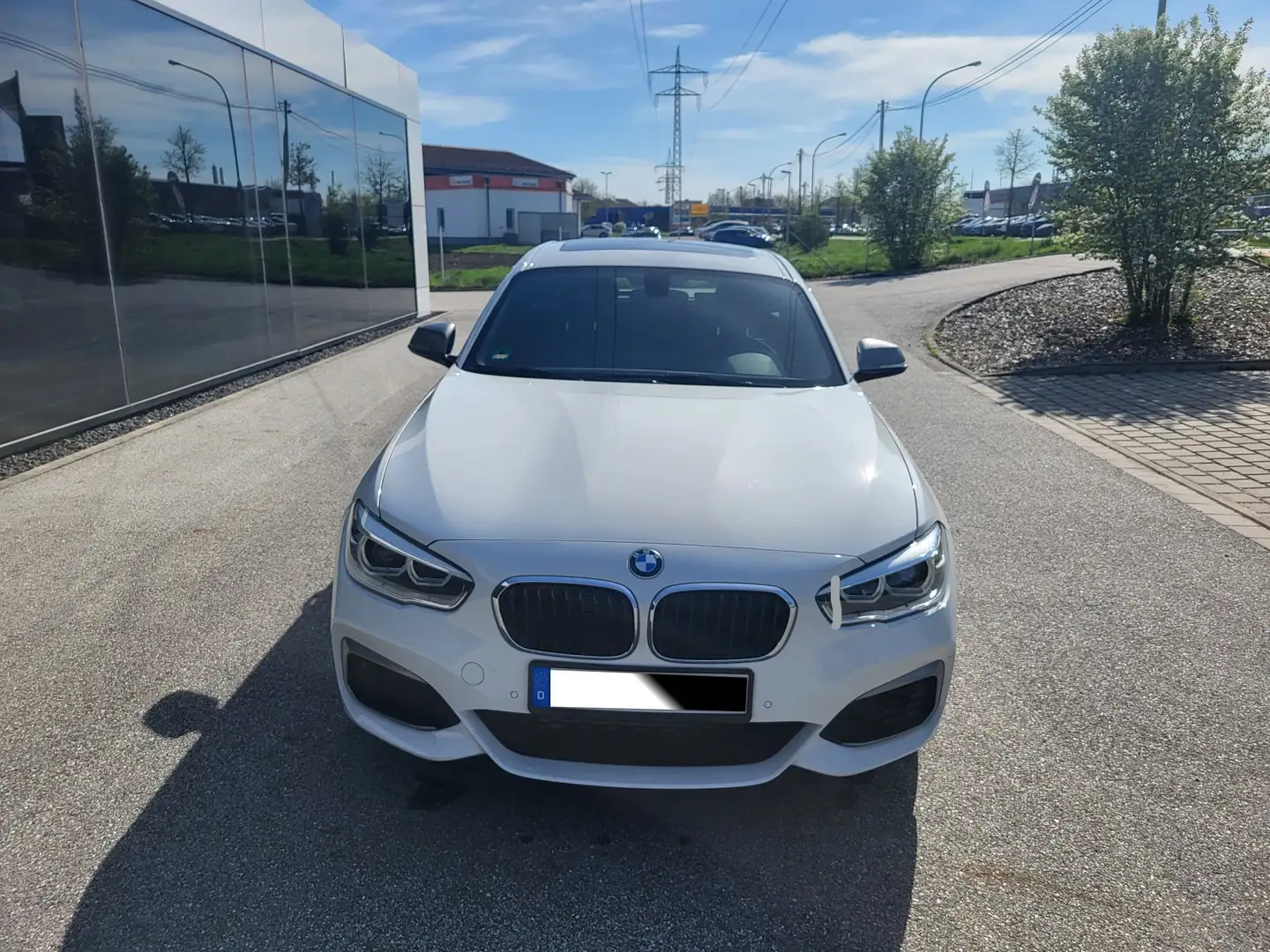 BMW M1 1er M135i Sport-Aut. Biały - 2