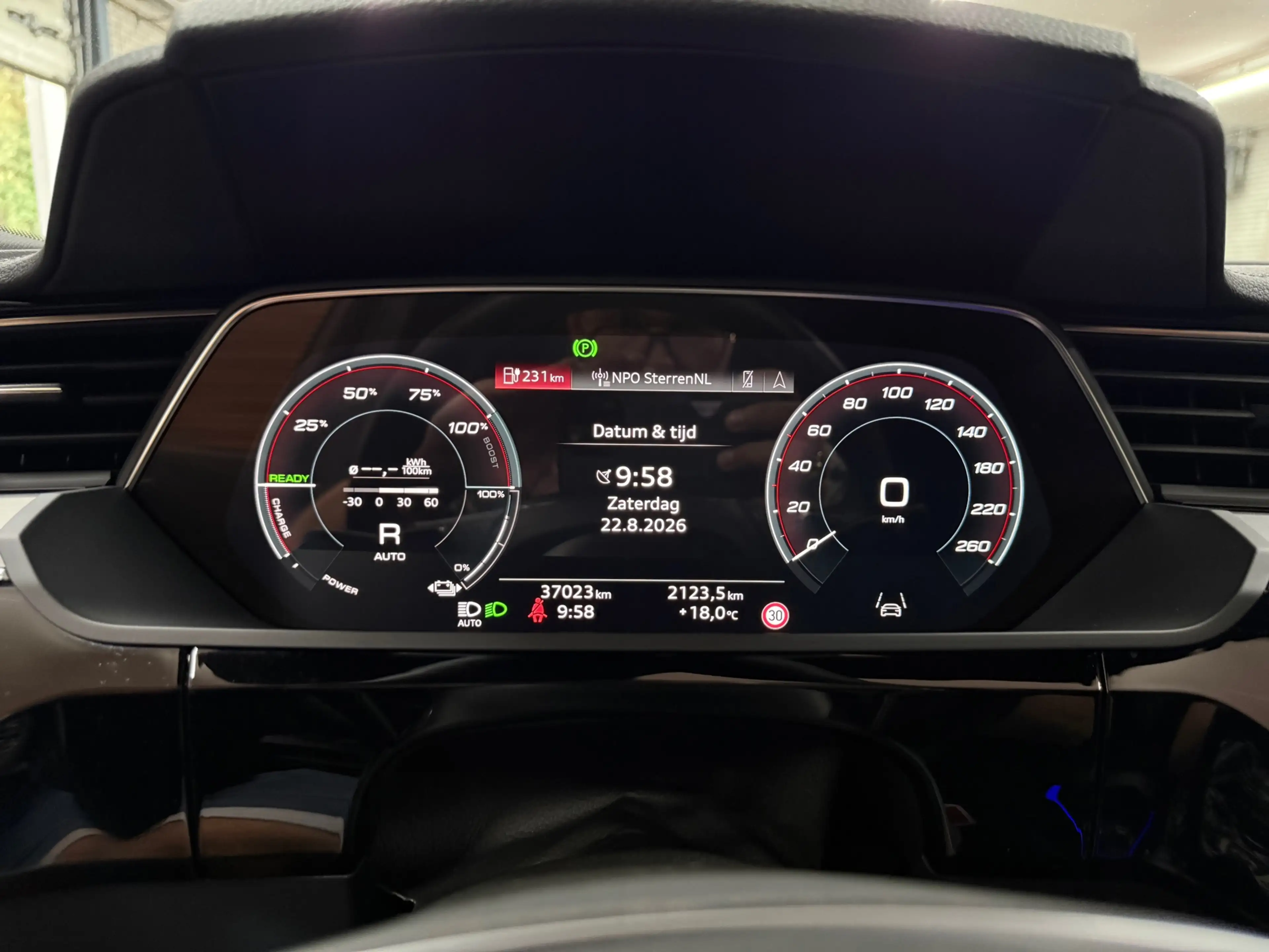 Audi Q8 e-tron Sportback 50 quattro S Edition 95 kWh | Pano | B&O — photo 7
