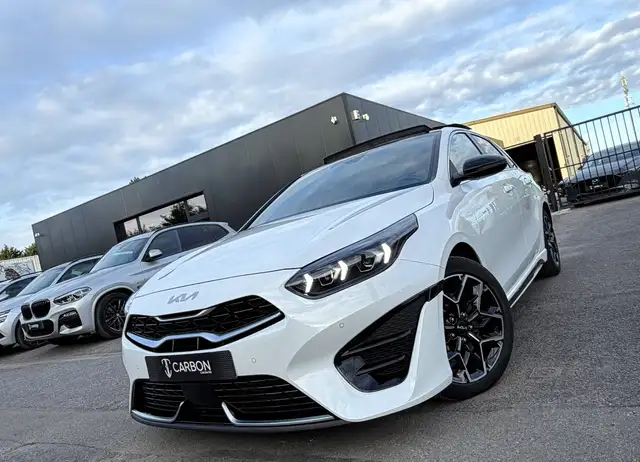 Kia Ceed / cee'd 1.5 T-GDi GT-Line Plus Boite AUTO./CUIR/NAVI/FULL LED/PANO/CAMERA/CARPLAY/JBL
