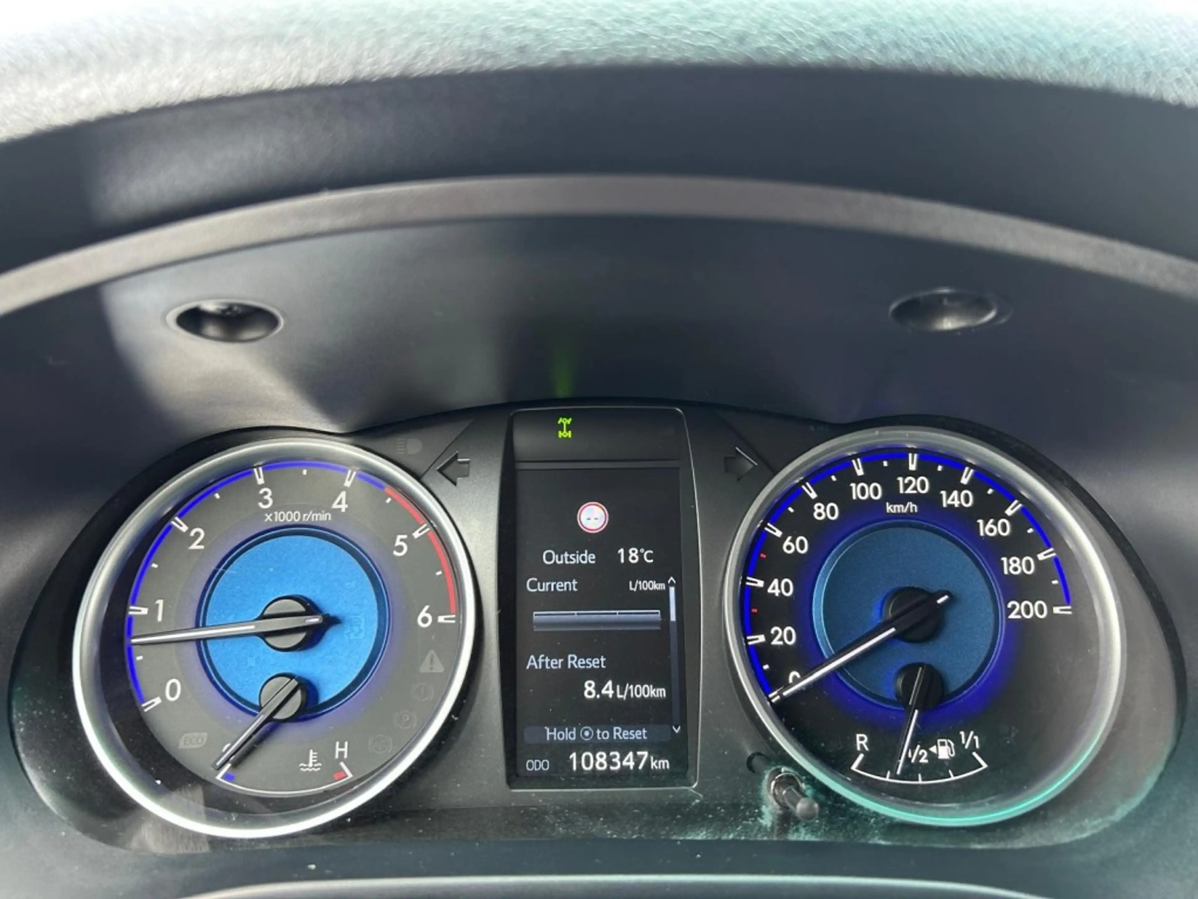 Toyota Hilux 2.4 D-4D COMFORT, Trekhaak, Cruise, Lane — photo 15
