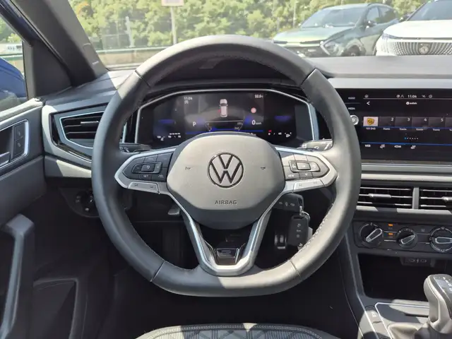 Volkswagen Polo view 12