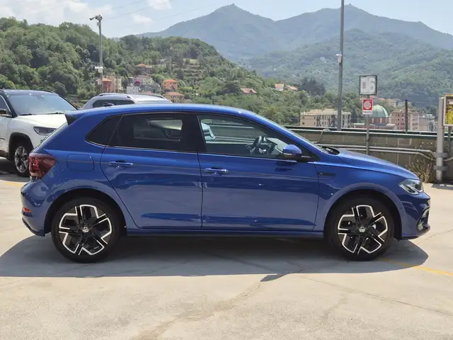 Volkswagen Polo view 3