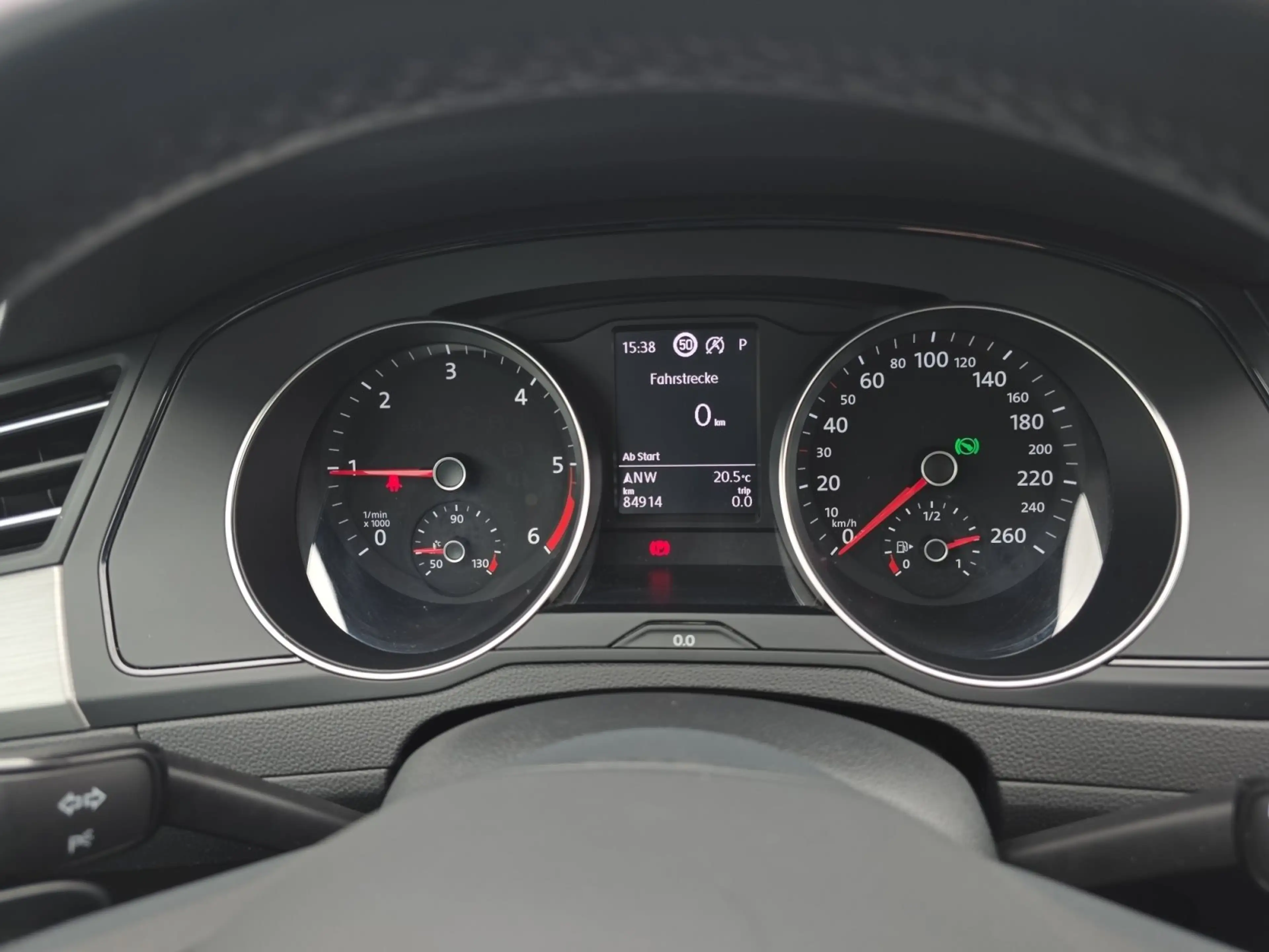 Volkswagen Passat Variant 2.0 TDI DSG NAVI/AHK/LED/KAMERA — photo 14