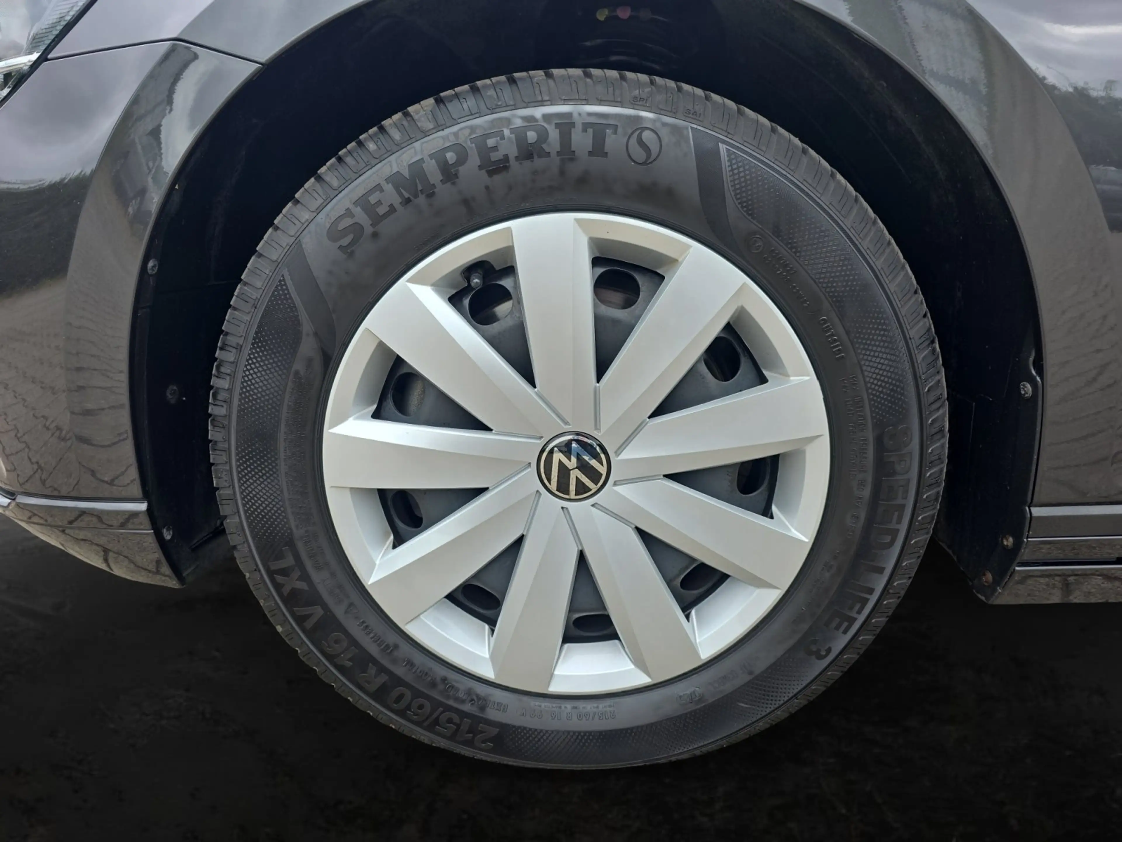 Volkswagen Passat Variant 2.0 TDI DSG NAVI/AHK/LED/KAMERA — photo 9