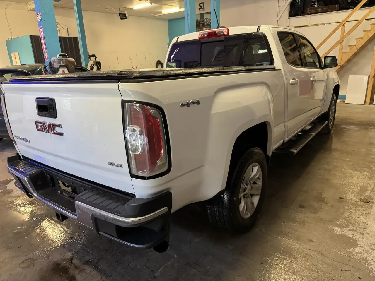 GMC Canyon photo GMC Canyon