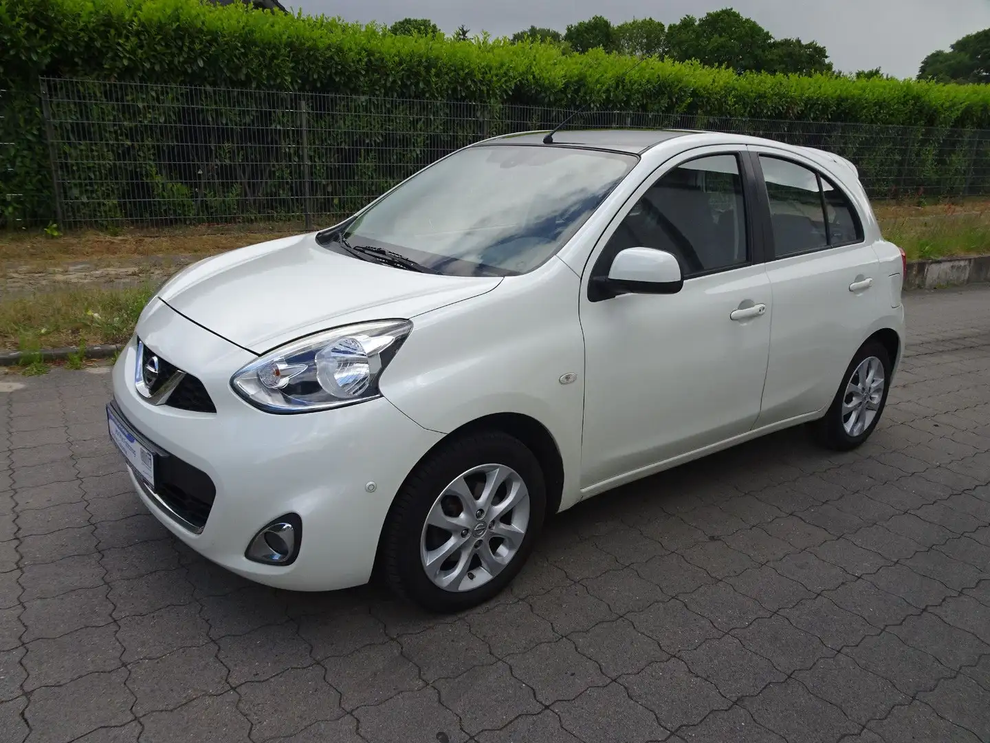 Nissan Micra 1.2 Duty Drive DIG-S / Navi Bílá - 1