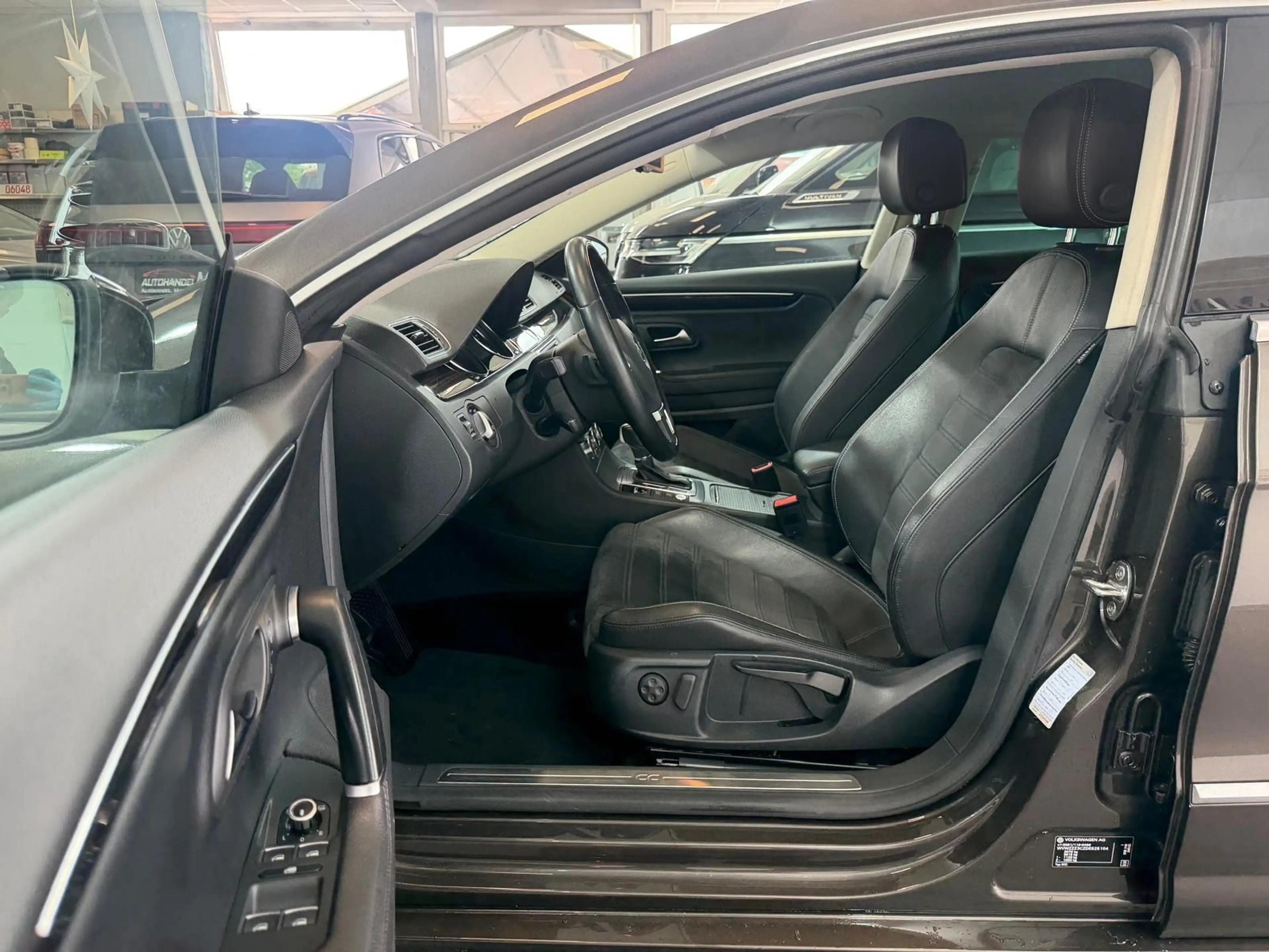 Volkswagen CC Basis BMT/Navi/PDC/DSG/AHK/Kamera/Alcantara — photo 15