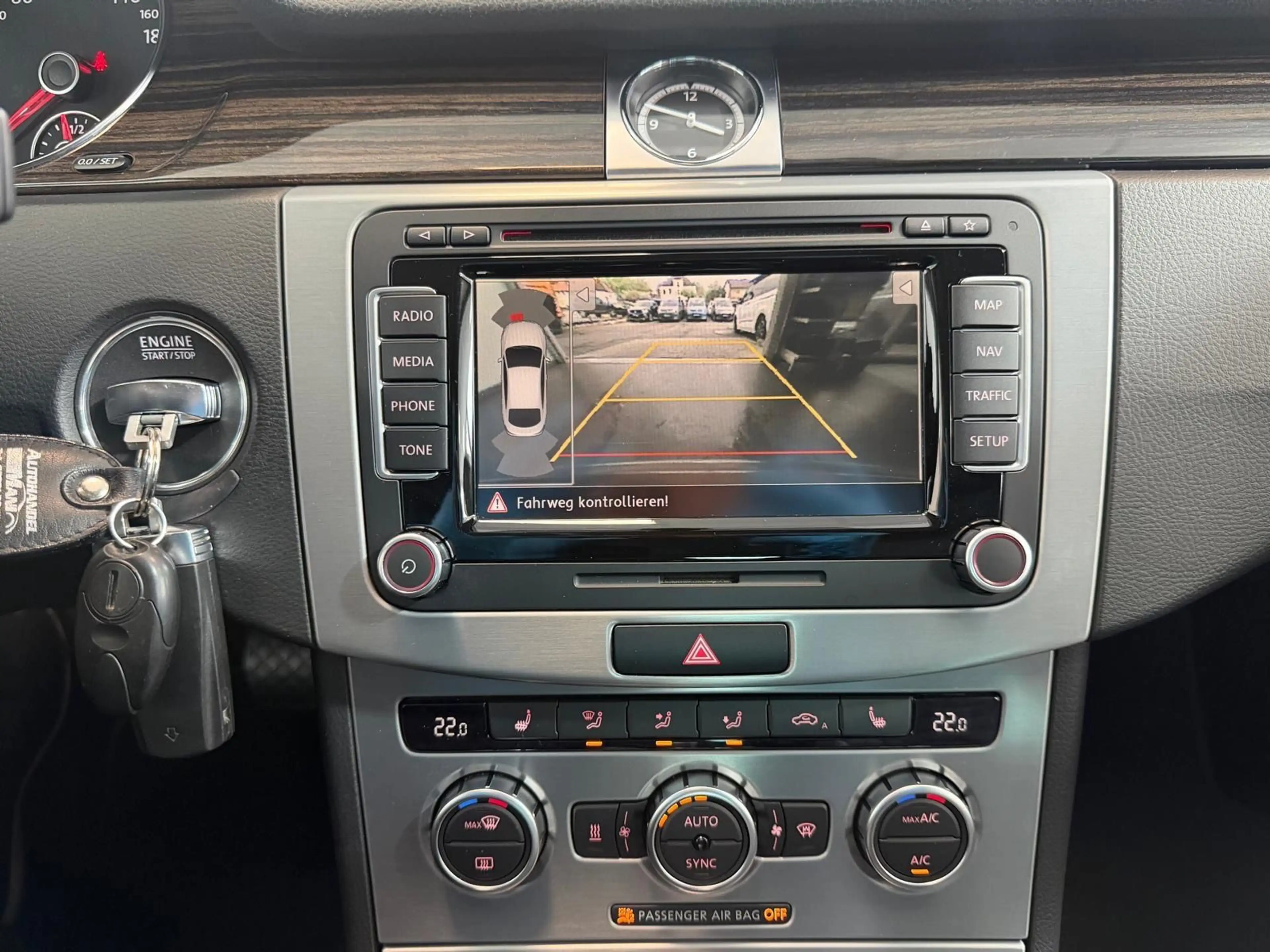 Volkswagen CC Basis BMT/Navi/PDC/DSG/AHK/Kamera/Alcantara — photo 10