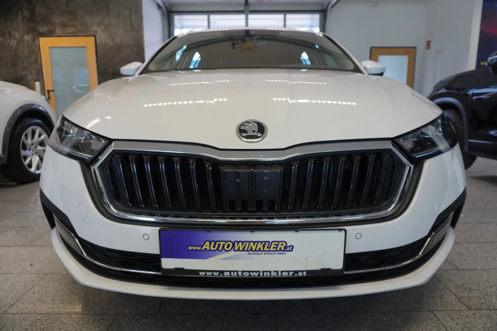 Skoda Octavia 2.0 TDI DPF Style Virtual/Navi/LED/Sport Weiß - 2