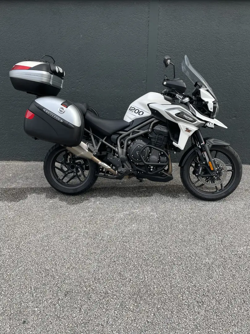 Triumph Tiger 1200 Bílá - 2