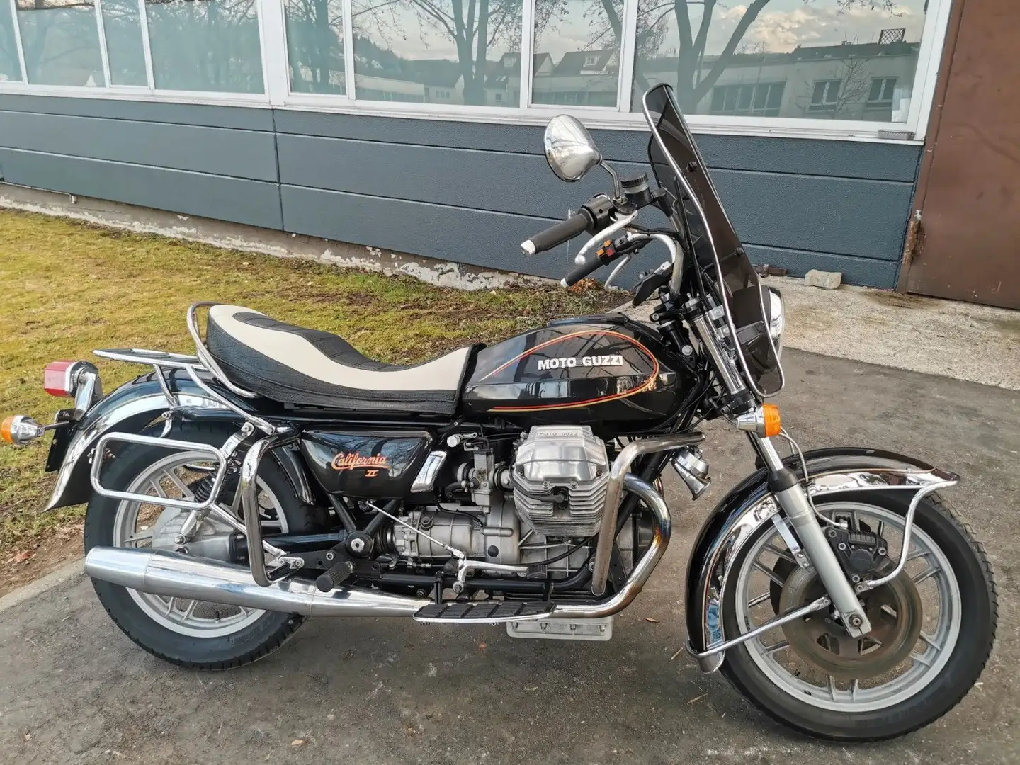 Moto Guzzi California II 2| Seitenkoffer| Kupplung neuwert. Schwarz - 1