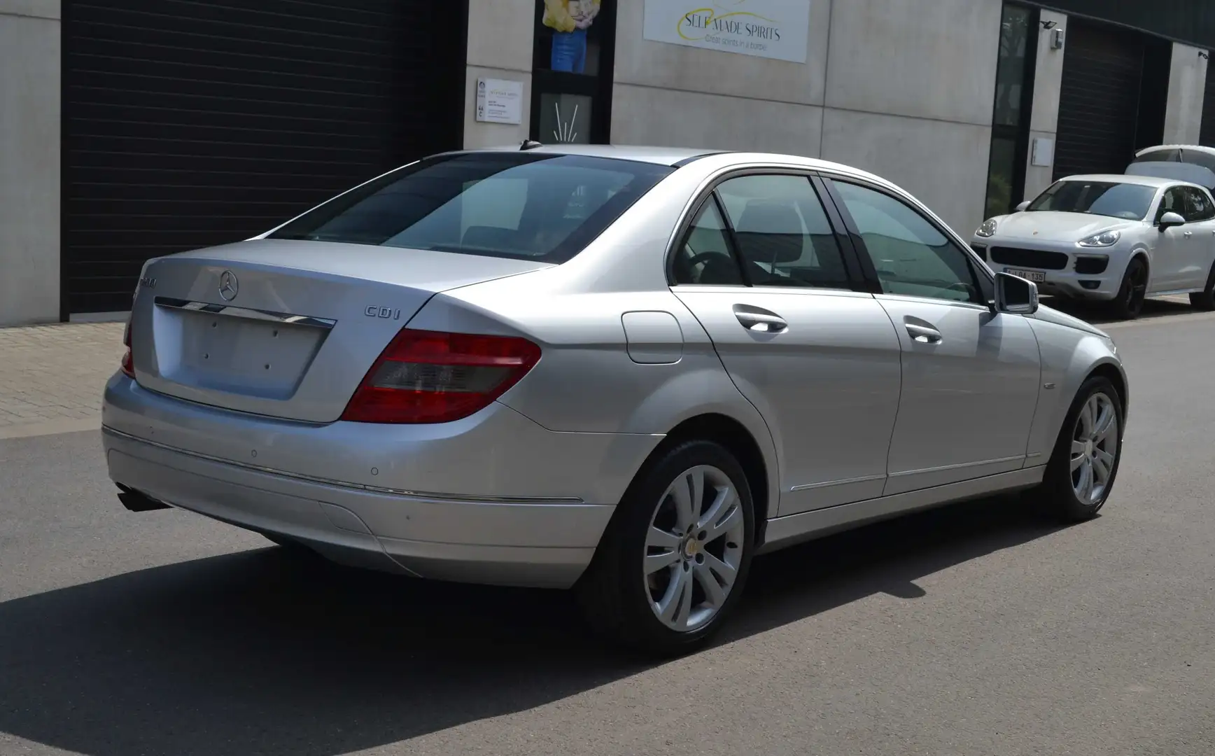 Mercedes-Benz C 200 CDI BlueEFFICIENCY Avantgarde Command online/PDC Gris - 2