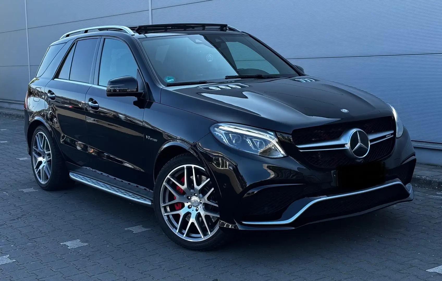 Mercedes-Benz GLE 63 AMG GLE 63 S AMG 4Matic (166.075) Schwarz - 2