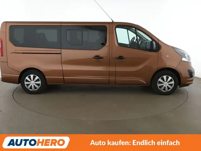 Opel Vivaro view 7
