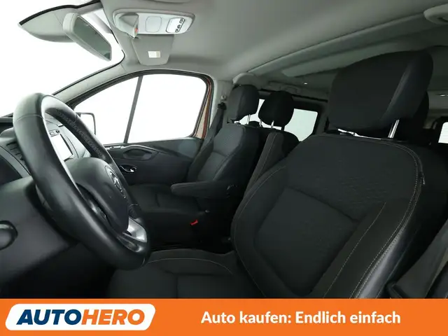 Opel Vivaro view 10