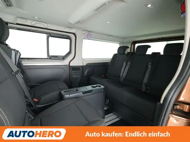 Opel Vivaro view 14