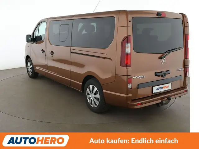 Opel Vivaro view 4
