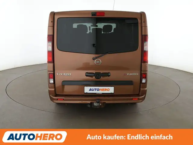 Opel Vivaro view 5