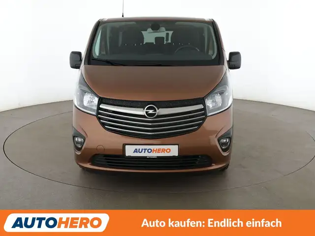 Opel Vivaro view 9