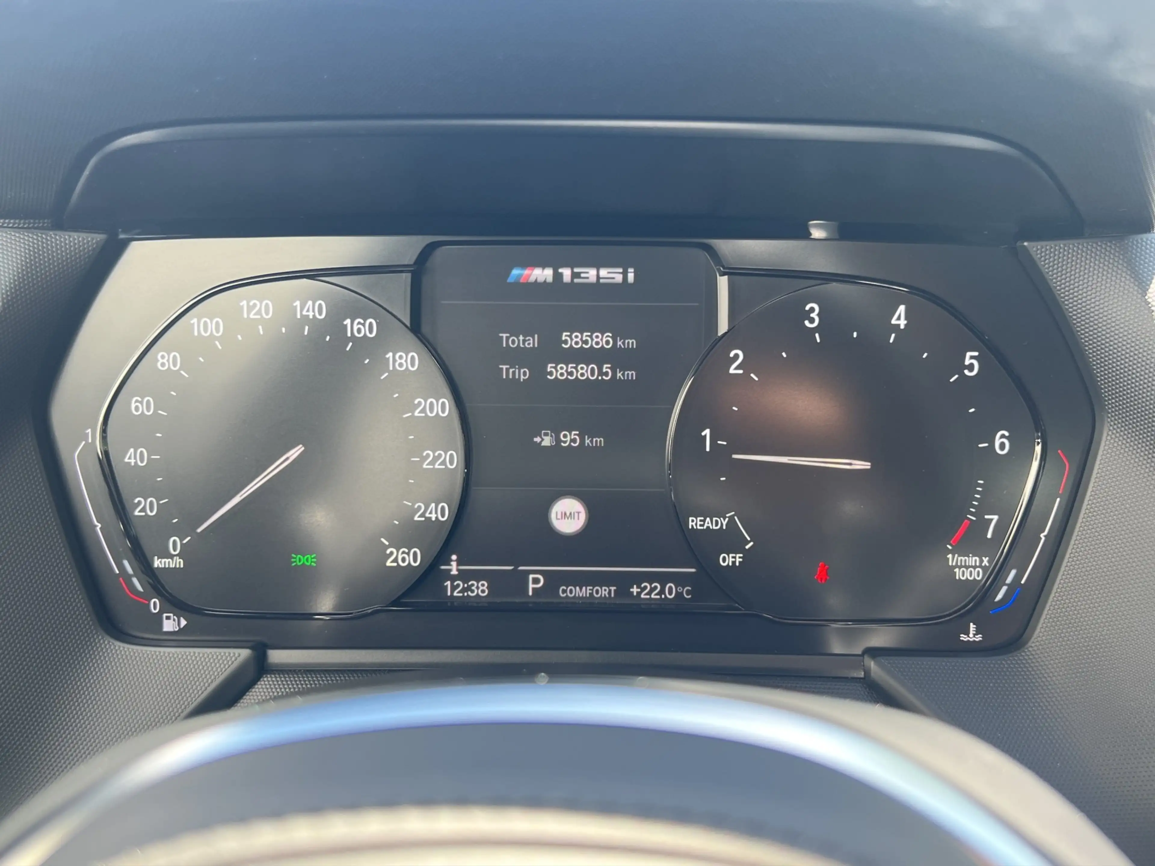 BMW M1 i xDrive ad. Fw. Apple PanoSD SpurAss Temp. — photo 15