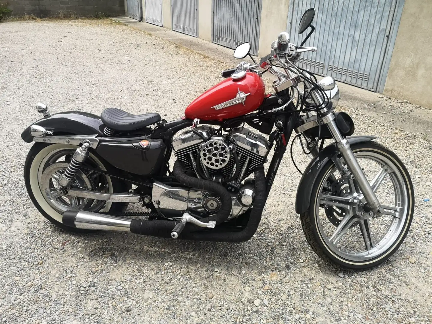 Harley-Davidson 1200 Custom Czerwony - 1