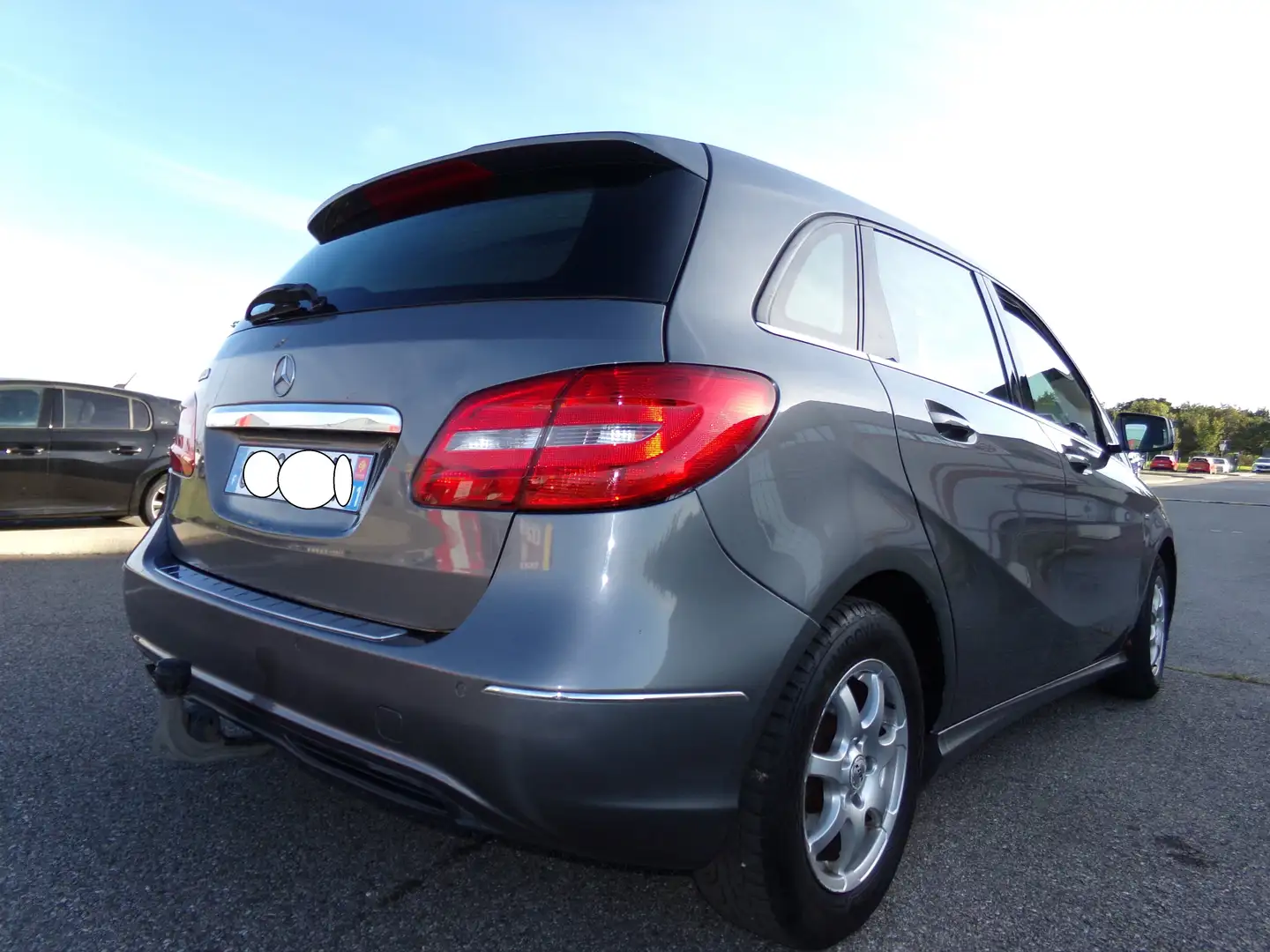 Mercedes-Benz B 180 Classe+B+180+BlueEFFICIENCY+Design Gris - 2