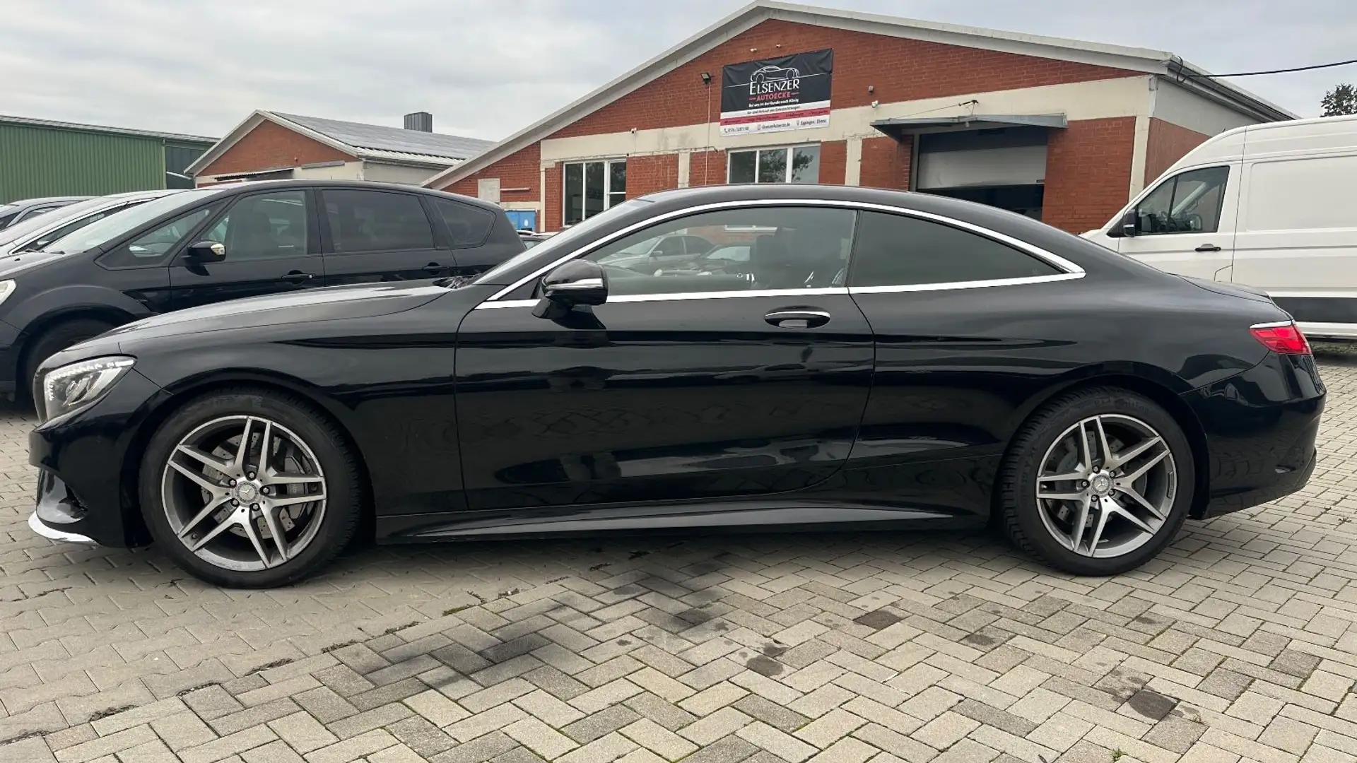 Mercedes-Benz S 500 Coupe 4Matic AMG Line Swarovski Night-Vis. Schwarz - 2
