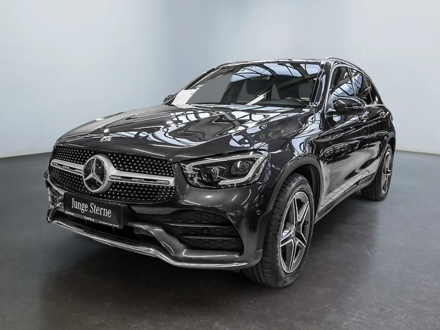Mercedes-Benz GLC 300 d 4M AMG MULTI AHK AIRMATIC DISTR KAMERA Grau - 2