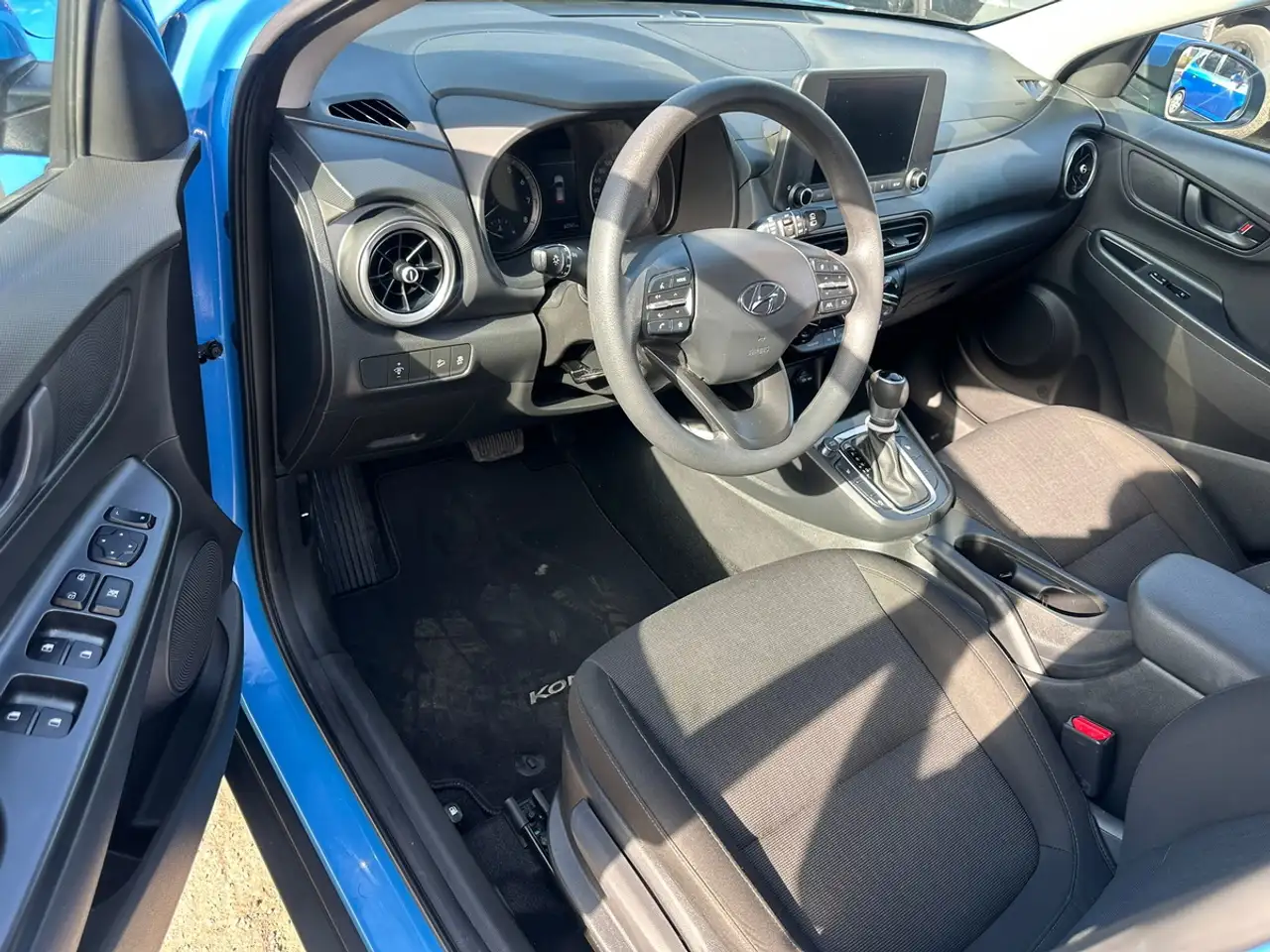 Hyundai KONA снимка Hyundai KONA
