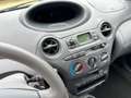 Toyota Yaris aus 1 Hand/Kein TÜV Rot - thumbnail 11